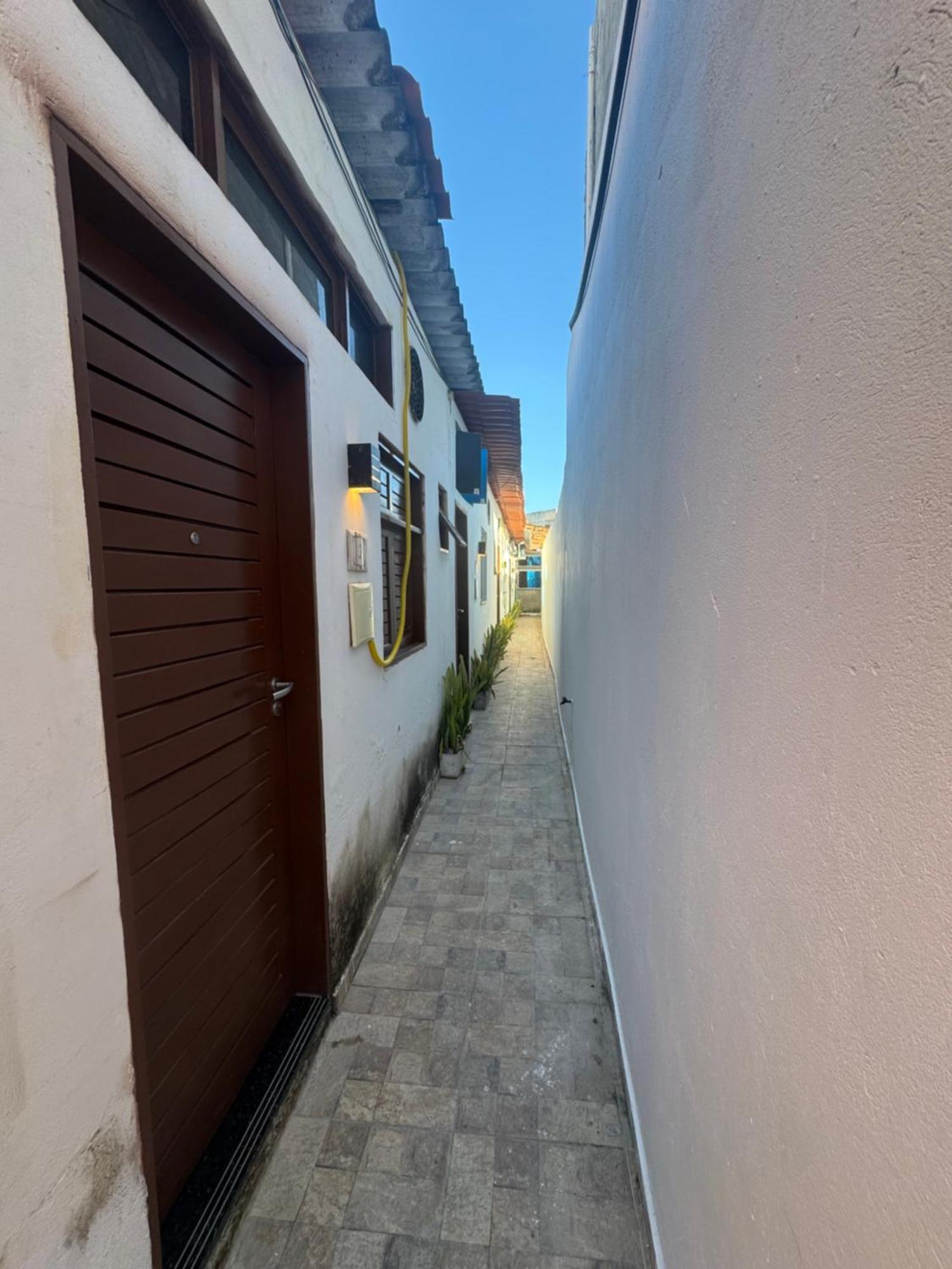 08 Kitnet Super Luxo Perto De Com Ar