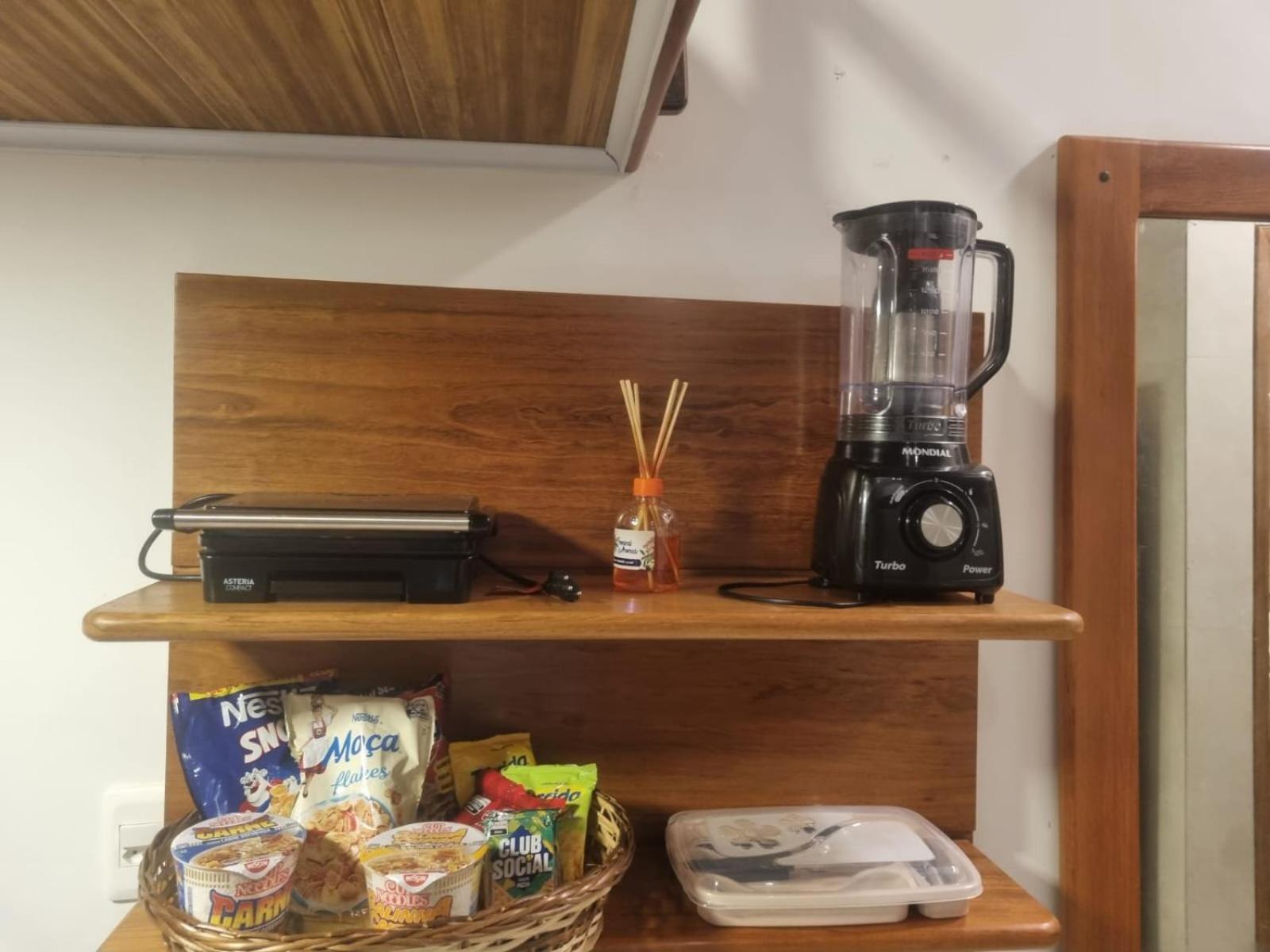 08 Kitnet Super Luxo Perto De Com Ar